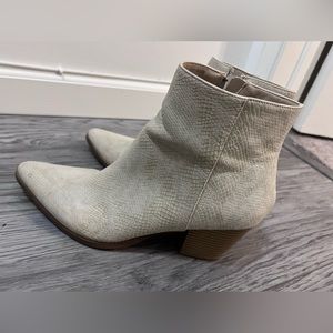 Coconuts by Matisse - white snake skin pointed booties. White snakeskin booties